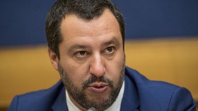 Salvini, salviamo vite ma porti chiusi