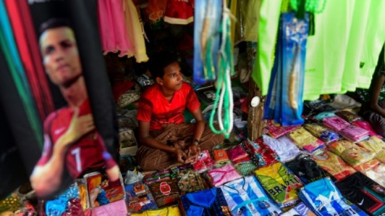 Dans les camps rohingyas au Bangladesh, la fièvre du Mondial continue