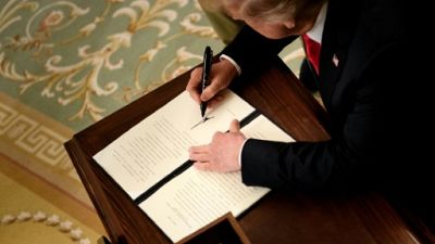 Trump menace de taxes punitives les 505 milliards de dollars de produits chinois importés Trump menace de taxes punitives les 505 milliards de dollars de produits chinois importés