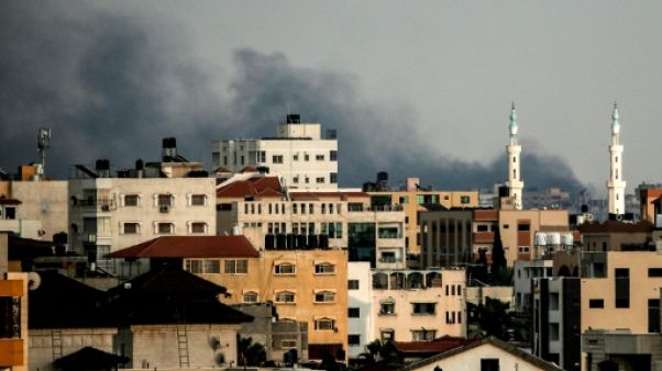 Gaza: bombardements israéliens massifs, trois palestiniens tués Gaza: bombardements israéliens massifs, trois palestiniens tués