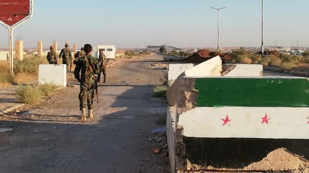 (مقابلة)وزير: لبنان يجب أن يبرم اتفاقا مع سوريا لاستخدام معبر نصيب للتصدير (مقابلة)وزير: لبنان يجب أن يبرم اتفاقا مع سوريا لاستخدام معبر نصيب للتصدير