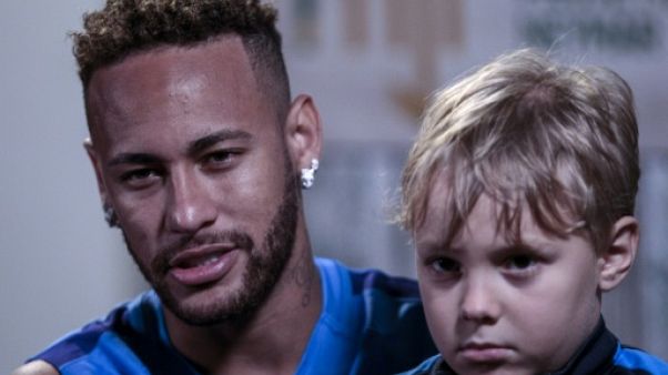 Neymar à l'AFP: "Je ne voulais plus voir de ballon" après le Mondial Neymar à l'AFP: "Je ne voulais plus voir de ballon" après le Mondial