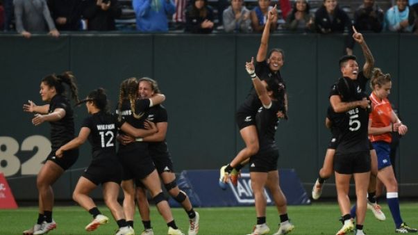 Coupe du monde Rugby à VII: les Black Ferns trop fortes pour les Françaises Coupe du monde Rugby à VII: les Black Ferns trop fortes pour les Françaises