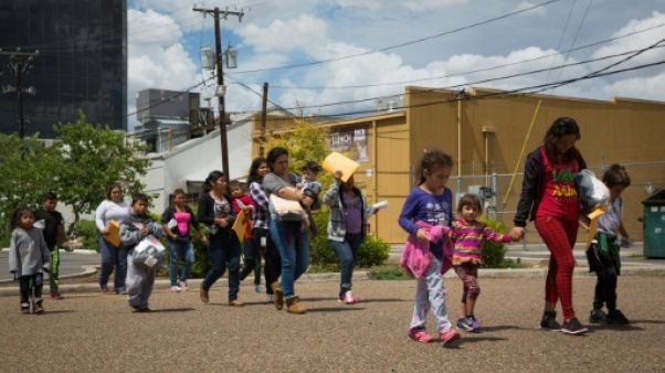 "Maman ment": la dure vie des enfants de migrants séparés de leurs parents aux Etats-Unis "Maman ment": la dure vie des enfants de migrants séparés de leurs parents aux Etats-Unis