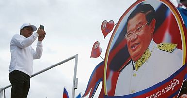 Cambodia to probe election boycott call | Euronews