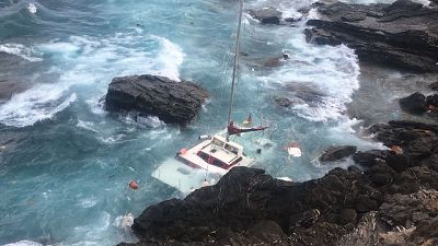 Catamarano affondato in sud Sardegna