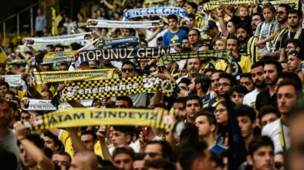 Supporters de Fenerbahçe, le 5 juin 2018, à Istanbul Supporters de Fenerbahçe, le 5 juin 2018, à Istanbul