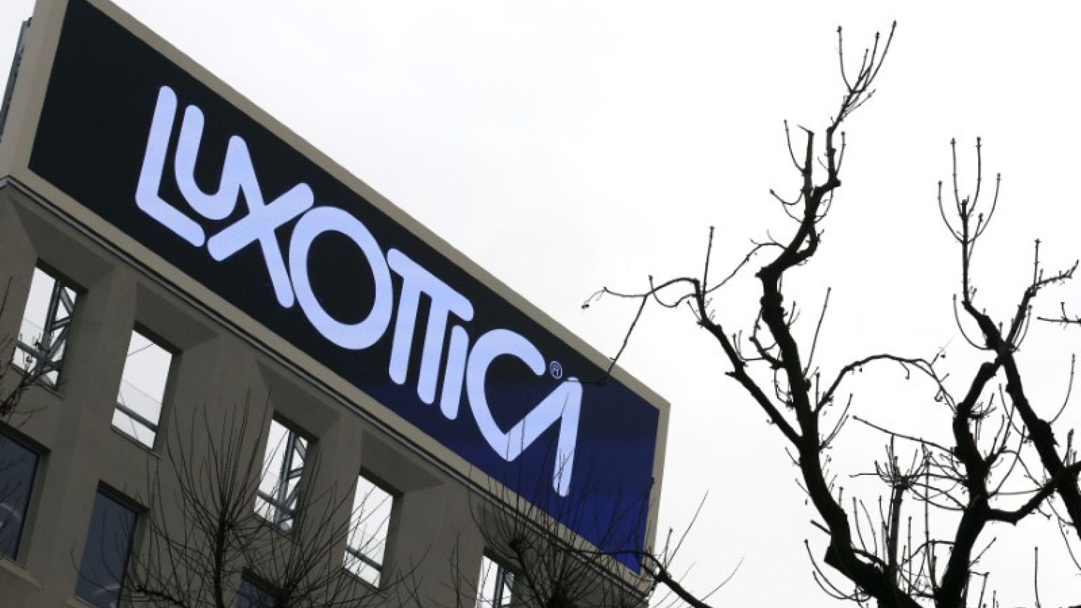 Luxottica posts flat H1 results as it waits on Essilor merger