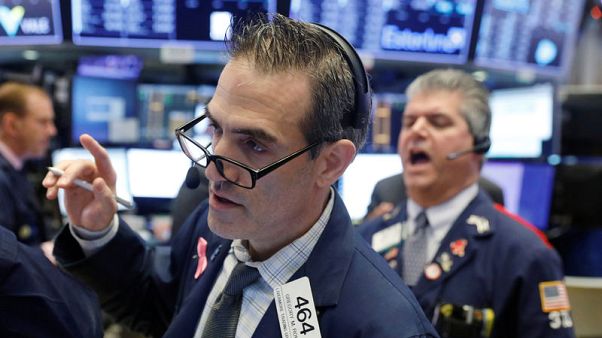 المؤشر إس آند بي500 في بورصة وول ستريت يغلق مرتفعا بدعم من أسهم القطاع المالي المؤشر إس آند بي500 في بورصة وول ستريت يغلق مرتفعا بدعم من أسهم القطاع المالي