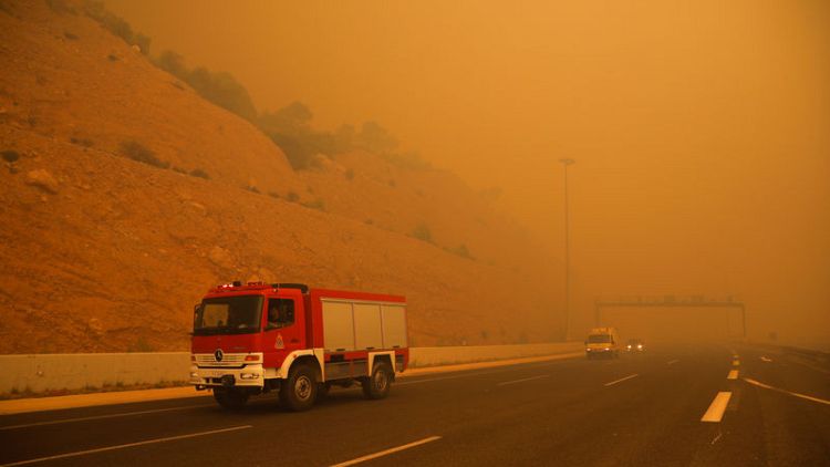 مسؤول في الإطفاء: حرائق غابات اليونان أسقطت 49 قتيلا على الأقل