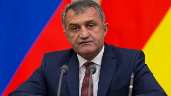 زعيم أوسيتيا الجنوبية يزور سوريا ويلتقي مع الأسد زعيم أوسيتيا الجنوبية يزور سوريا ويلتقي مع الأسد