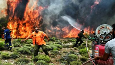 La Grèce en deuil après des incendies meurtriers, au moins 74 morts La Grèce en deuil après des incendies meurtriers, au moins 74 morts