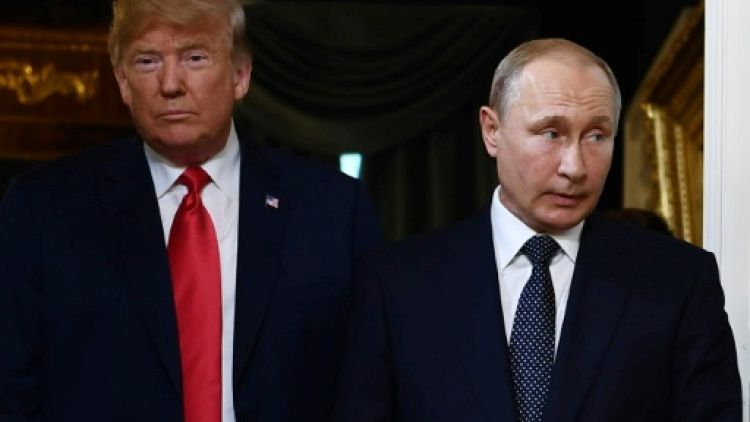 Poutine et Trump vont poursuivre leurs contacts "utiles" annonce le Kremlin