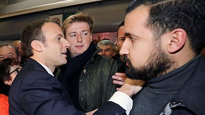 المعارضة الفرنسية تطالب باقتراع على حجب الثقة عن الحكومة