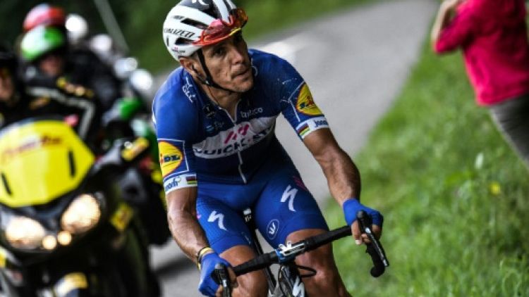 Tour de France: Gilbert chute dans un ravin et repart