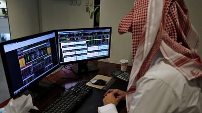 ارتفاع أسهم البنوك السعودية وتراجع البورصة تحت ضغط شركات بتروكيماويات