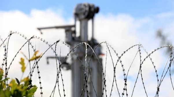 الحكومة البريطانية تسمح لكوادريلا ببدء العمل في بئر للغاز الصخري الحكومة البريطانية تسمح لكوادريلا ببدء العمل في بئر للغاز الصخري