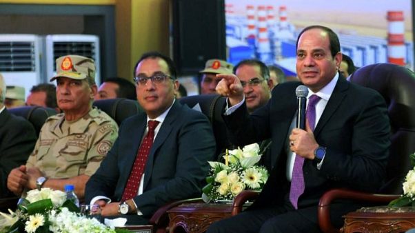الرئيس المصري يفتتح محطات لتوليد الكهرباء في إطار خطة الدولة للتنمية الرئيس المصري يفتتح محطات لتوليد الكهرباء في إطار خطة الدولة للتنمية