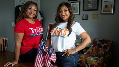 Aux Etats-Unis, des soeurs jumelles rivales dans la course aux primaires Aux Etats-Unis, des soeurs jumelles rivales dans la course aux primaires