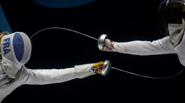 Escrime: les équipes françaises d'épée dames et sabre messieurs éliminées en quarts Escrime: les équipes françaises d'épée dames et sabre messieurs éliminées en quarts