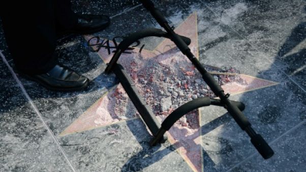 L'étoile de Donald Trump à Hollywood vandalisée L'étoile de Donald Trump à Hollywood vandalisée