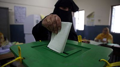 مسؤول: لا مؤامرة في تأخير نتائج الانتخابات الباكستانية