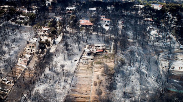 استمرار البحث عن ناجين من حريق غابات في اليونان