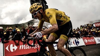 Tour de France: le maillot jaune Geraint Thomas se plaint d'un spectateur Tour de France: le maillot jaune Geraint Thomas se plaint d'un spectateur