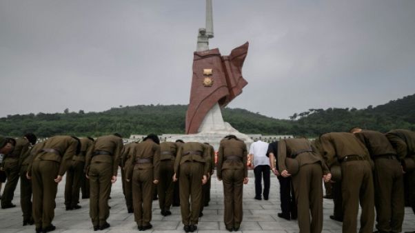 Pyongyang marque la fin de la guerre, des dépouilles américains sur le chemin du retour Pyongyang marque la fin de la guerre, des dépouilles américains sur le chemin du retour