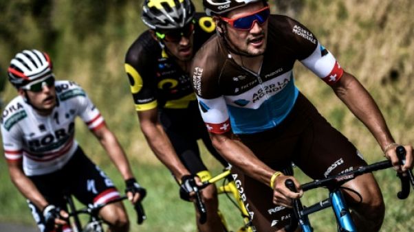 Tour de France: départ de la 19e étape, avec les derniers cols à franchir Tour de France: départ de la 19e étape, avec les derniers cols à franchir