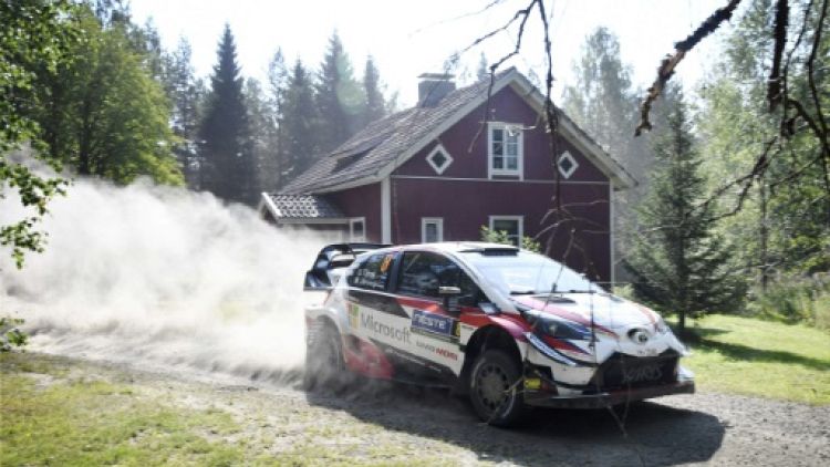 Rallye de Finlande: Tänak en tête, Ogier devance Neuville