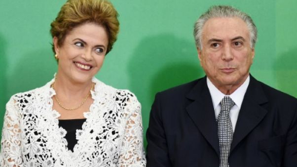 Dilma Rousseff et Michel Temer à Brasilia, le 5 octobre 2015 Dilma Rousseff et Michel Temer à Brasilia, le 5 octobre 2015