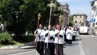 Gay, a Rimini "processione riparatrice"