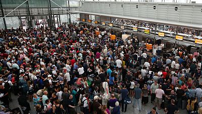 مطار ميونيخ الألماني يلغي ‭200‬ رحلة جراء خرق أمني تسبب في إغلاق مؤقت