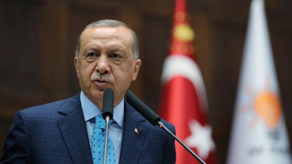أردوغان: تركيا لن تتراجع في مواجهة العقوبات الأمريكية أردوغان: تركيا لن تتراجع في مواجهة العقوبات الأمريكية