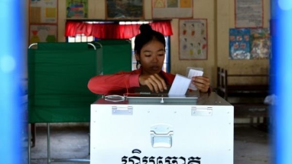 Législatives au Cambodge: le parti de Hun Sen revendique une victoire écrasante Législatives au Cambodge: le parti de Hun Sen revendique une victoire écrasante