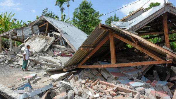 Indonésie : au moins 14 morts dans un puissant séisme sur l'île de Lombok Indonésie : au moins 14 morts dans un puissant séisme sur l'île de Lombok