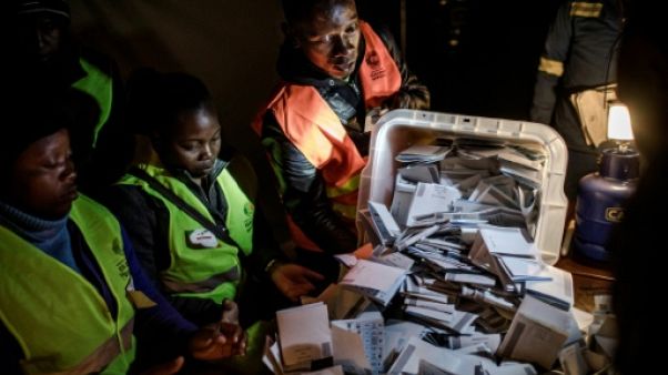 Au Zimbabwe, les électeurs se sont mobilisés pour les premières élections post-Mugabe Au Zimbabwe, les électeurs se sont mobilisés pour les premières élections post-Mugabe