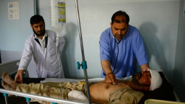 Afghanistan : un bus saute sur une mine, 11 morts, 31 blessés Afghanistan : un bus saute sur une mine, 11 morts, 31 blessés