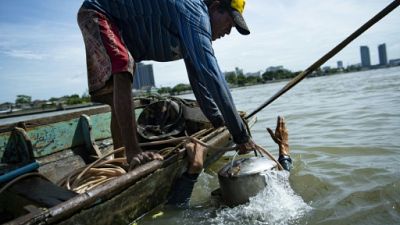 Des Indiana Jones thaïlandais sondent le fleuve de Bangkok Des Indiana Jones thaïlandais sondent le fleuve de Bangkok