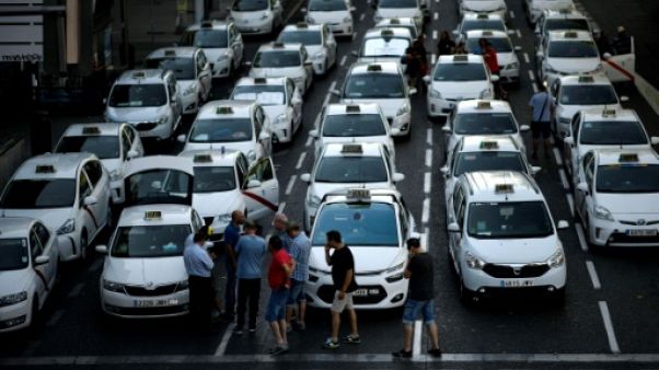 Grève des taxis espagnols à Madrid, le 31 juillet 2018 Grève des taxis espagnols à Madrid, le 31 juillet 2018