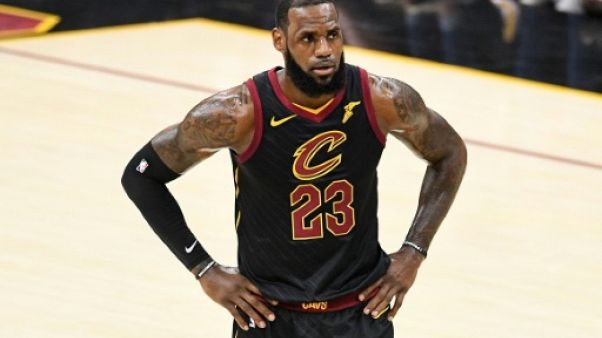 Trump cherche à créer des divisions, accuse la star du basket LeBron James Trump cherche à créer des divisions, accuse la star du basket LeBron James