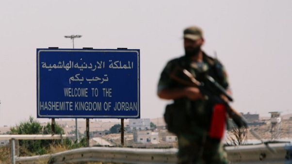 سوريا تقول إن الطريق إلى معبر الأردن جاهز وتدرس فتحه سوريا تقول إن الطريق إلى معبر الأردن جاهز وتدرس فتحه