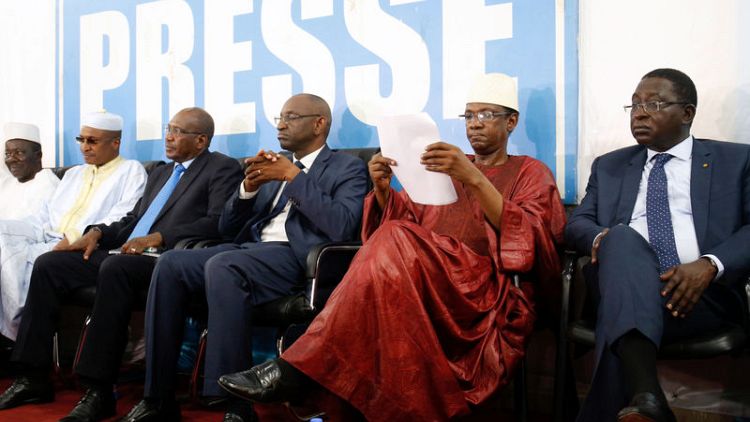 Mali candidates allege poll fraud ahead of result