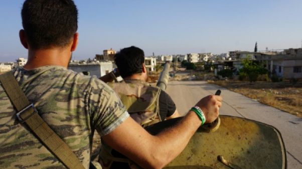 Syrie: nouvelle coalition de rebelles à Idleb, dans le viseur du régime Syrie: nouvelle coalition de rebelles à Idleb, dans le viseur du régime