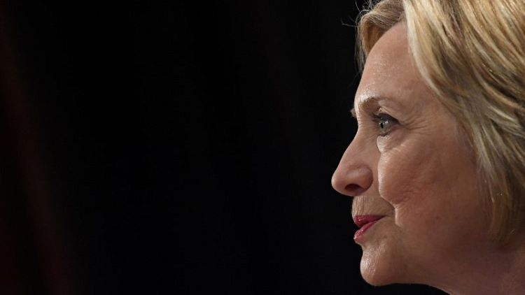 هيلاري كلينتون تحول كفاح المرأة للحصول على حق التصويت إلى عمل تلفزيوني