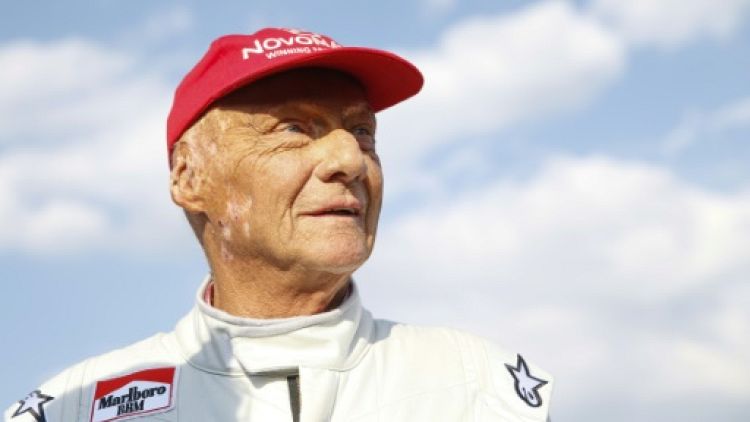 Autriche: Niki Lauda a subi une transplantation pulmonaire