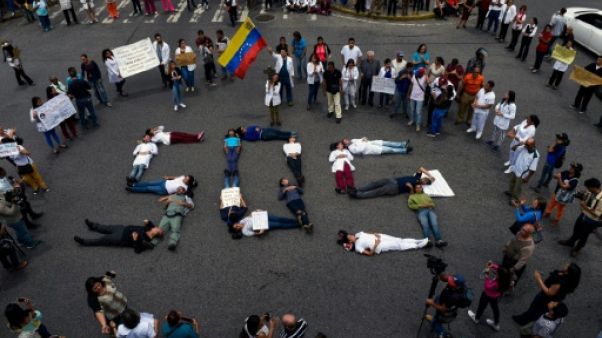 Exsangue, le Venezuela assouplit les opérations de change Exsangue, le Venezuela assouplit les opérations de change
