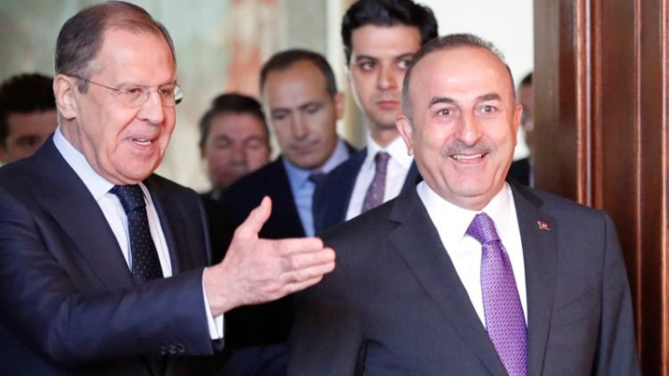 الخارجية الروسية: لافروف ونظيره التركي يبحثان العلاقات الثنائية