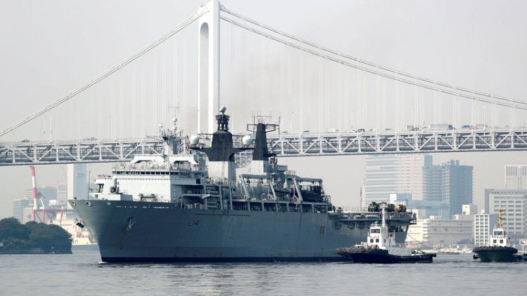 سفينة برمائية هجومية بريطانية تصل طوكيو
